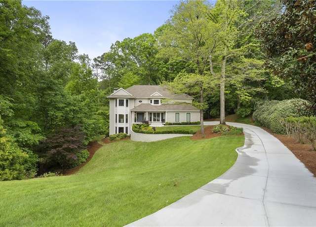 Property at 660 Willow Knoll Dr SE, Marietta, GA 30067, 4 beds, 4.5 baths