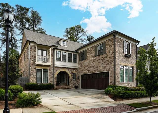 Property at 1811 Kent Ave, Dunwoody, GA 30338, 4 beds, 4.5 baths