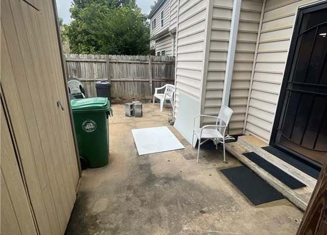 Property at 2009 Oak Park Ln, Decatur, GA 30032, 3 beds, 2 baths