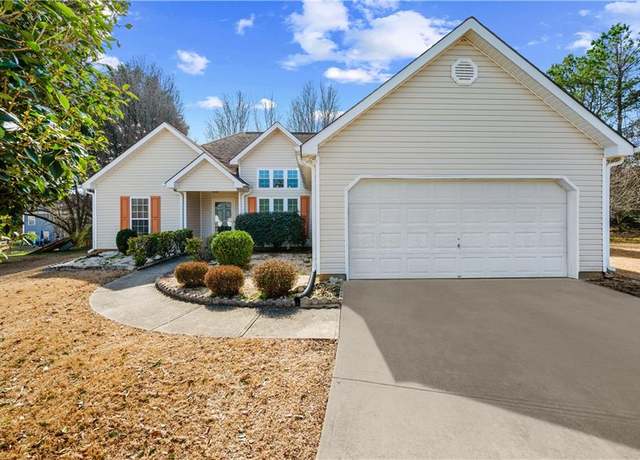 Property at 3442 Summit Creek Ln, Loganville, GA 30052, 3 beds, 2 baths