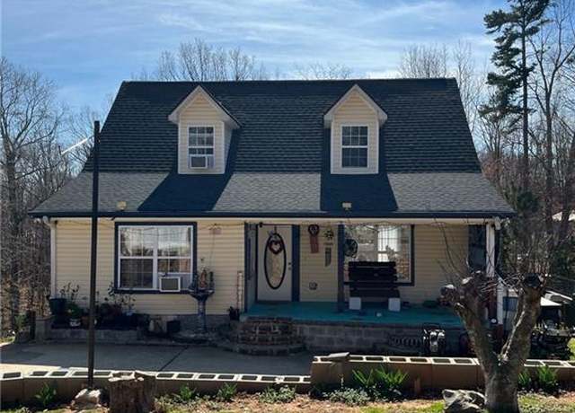 Property at 2350 Pine Grove Rd NE, Gainesville, GA 30507, 3 beds, 2 baths