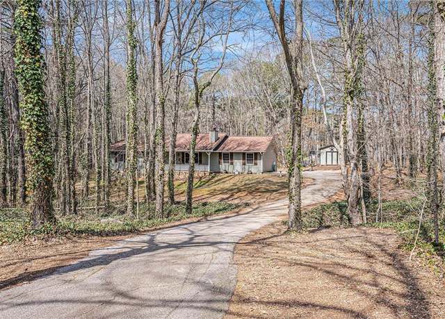 Property at 30 Apache Ct, Locust Grove, GA 30248, 4 beds, 2 baths
