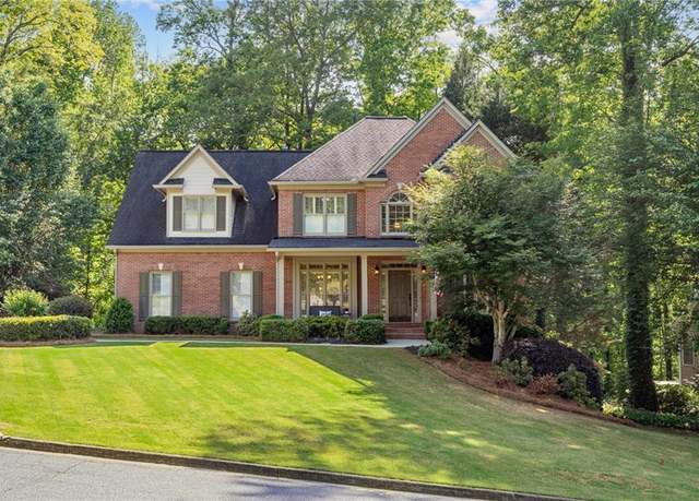 Property at 1880 Barrett Dr, Cumming, GA 30040, 5 beds, 3.5 baths