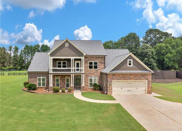 Property at 3905 Pointer Rd, Loganville, GA 30052, 5 beds, 4 baths