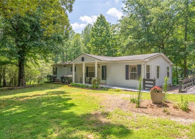 Property at 6155 Namon Wallace Rd, Cumming, GA 30028, 3 beds, 2 baths