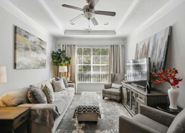 Property at 10 Perimeter Summit Blvd NE #4435, Brookhaven, GA 30319, 2 beds, 2 baths