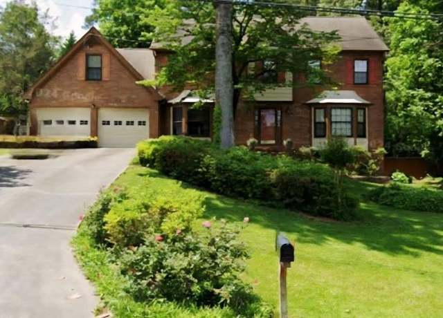 Property at 921 Cedar Trce SW, Lilburn, GA 30047, 5 beds, 2.5 baths