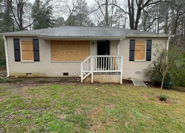 Property at 1963 Oak Valley Rd, Decatur, GA 30035, 3 beds, 1 bath
