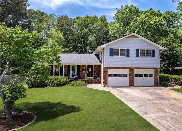 Property at 5778 Little Oak Trl, Stone Mountain, GA 30087, 4 beds, 2.5 baths