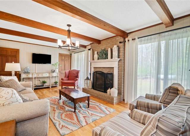 Property at 320 Highway 2, Blue Ridge, GA 30513, 4 beds, 3 baths