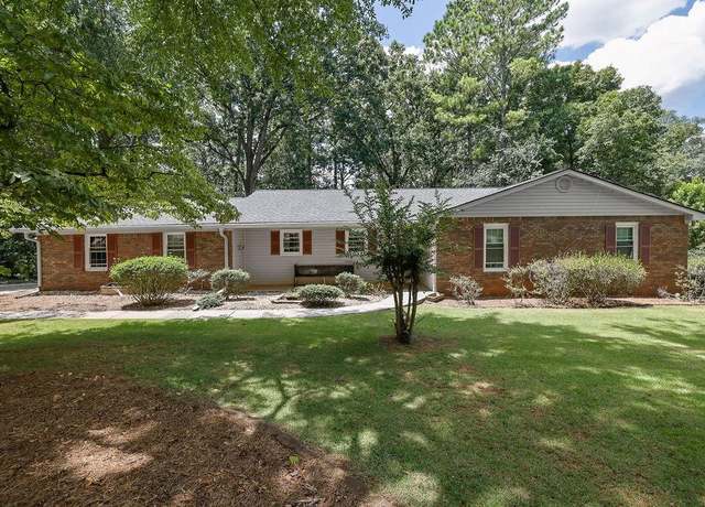 Property at 1410 Dallas Cir SW, Marietta, GA 30064, 4 beds, 3 baths