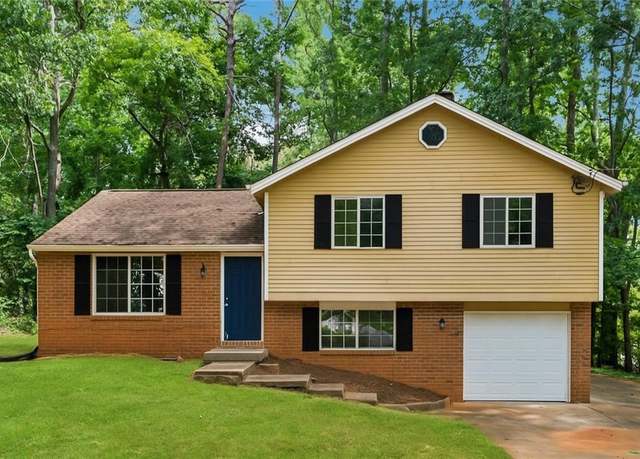 Property at 1984 Singer Way, Lithonia, GA 30058, 3 beds, 2.5 baths