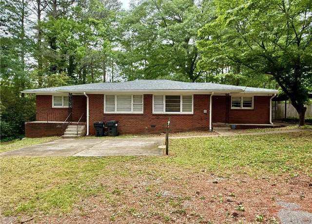 Property at 407 Fayetteville Rd, Jonesboro, GA 30236, 4 beds, 2 baths
