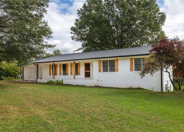 Property at 214 Sweetwater Juno Rd, Dawsonville, GA 30534, 3 beds, 2 baths