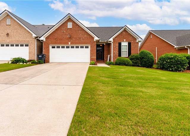 Property at 153 Regency Row SW, Calhoun, GA 30701, 2 beds, 2 baths