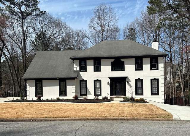 Property at 4960 Trevino Cir, Duluth, GA 30096, 5 beds, 4.5 baths