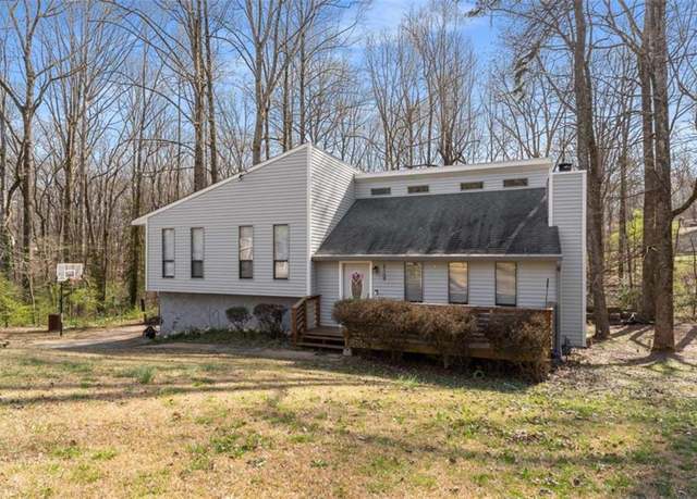 Property at 3747 Junior Ln, Douglasville, GA 30135, 3 beds, 2.5 baths