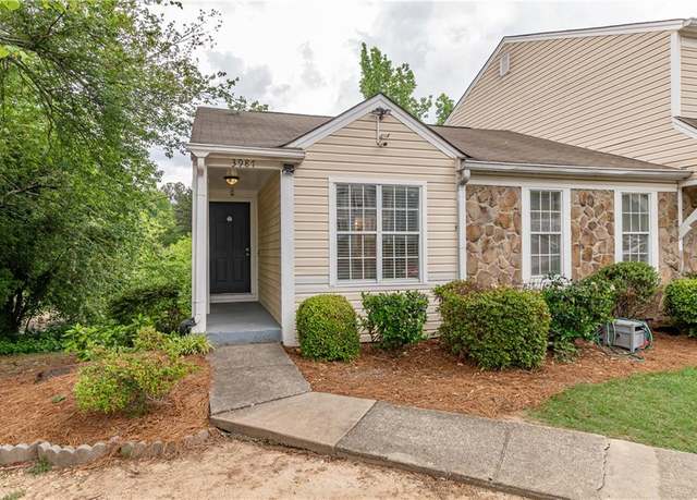 Property at 3987 Bayside Cir, Atlanta, GA 30340, 2 beds, 2 baths