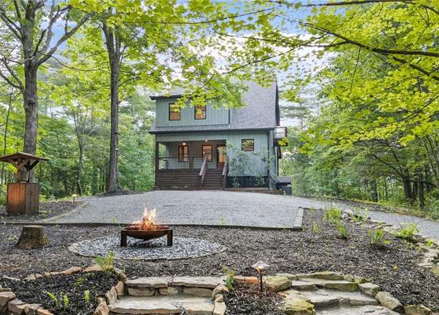 Property at 130 Pink Branch Trce, Ellijay, GA 30536, 4 beds, 3 baths