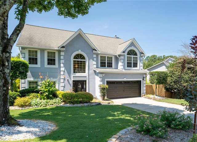 Property at 5425 Taylor Rd, Alpharetta, GA 30022, 4 beds, 2.5 baths