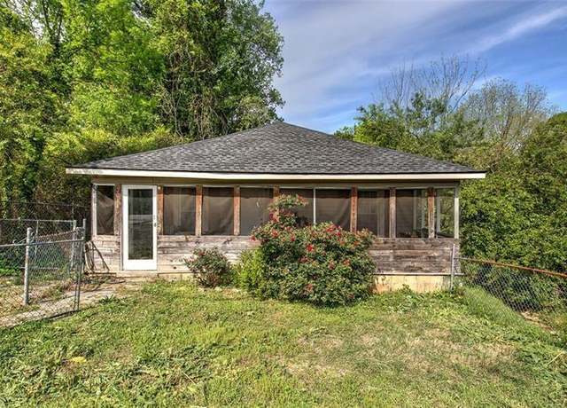 Property at 2014 Maple Ave SW, Rome, GA 30161, 2 beds, 1 bath