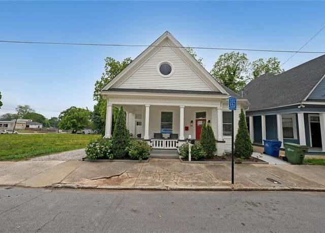 Property at 224 Bass St SW, Atlanta, GA 30315, 3 beds, 2 baths