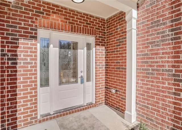 Property at 4066 Wild Orchid Ln, Loganville, GA 30052, 4 beds, 3.5 baths