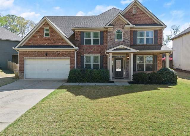 Property at 4735 Belcrest Way, Cumming, GA 30040, 5 beds, 3 baths