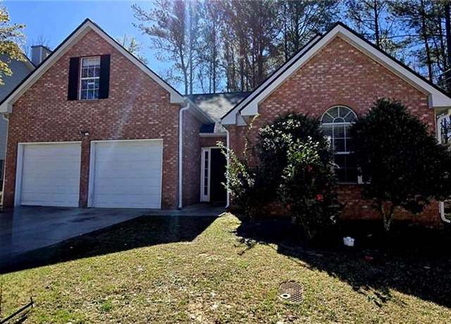Property at 1432 Cutters Mill Dr, Lithonia, GA 30058, 4 beds, 2 baths