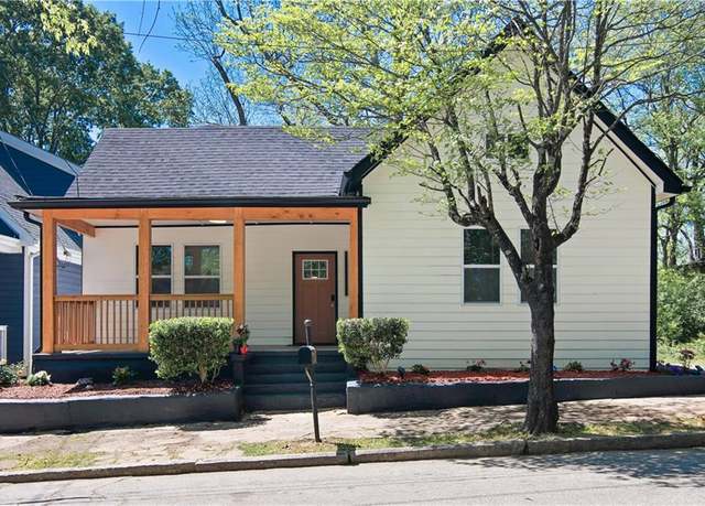 Property at 514 English Ave NW, Atlanta, GA 30318, 4 beds, 3 baths