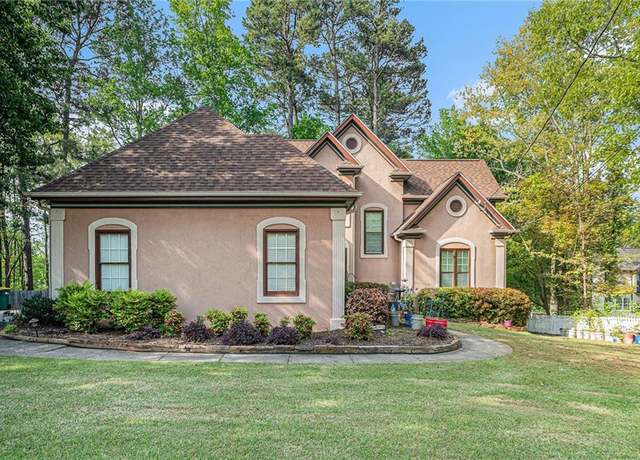 Property at 125 Russell Rd, Lawrenceville, GA 30043, 4 beds, 3.5 baths