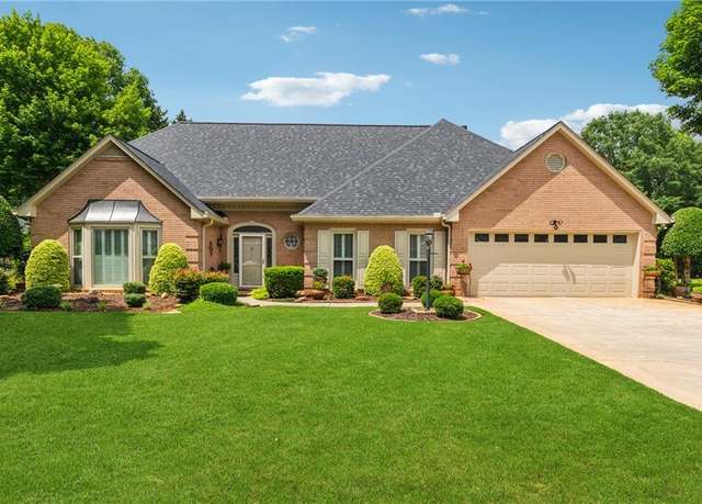 Property at 440 Carybell Ln, Alpharetta, GA 30004, 3 beds, 2.5 baths