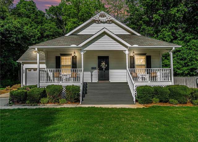 Property at 138 Victoria Ln, Lavonia, GA 30553, 3 beds, 2 baths