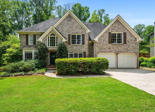 Property at 6119 Fairlong Run NW, Acworth, GA 30101, 5 beds, 2.5 baths