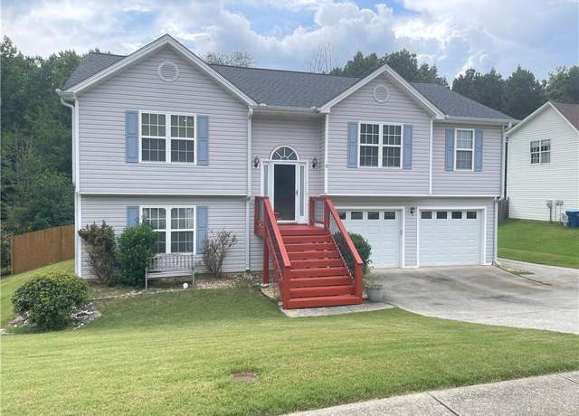 Property at 1720 Fort Daniels Trl, Dacula, GA 30019, 4 beds, 2.5 baths