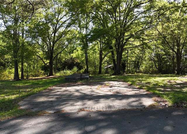 Property at 4464 Timberland Cir SE, Acworth, GA 30102