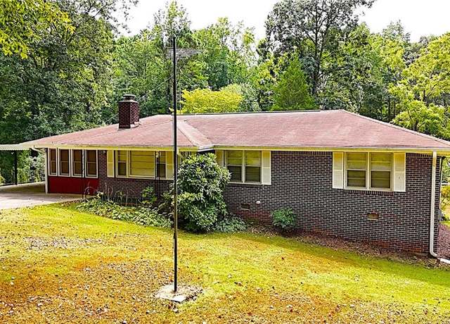 Property at 412 Camp Cir, Dallas, GA 30132, 3 beds, 2 baths