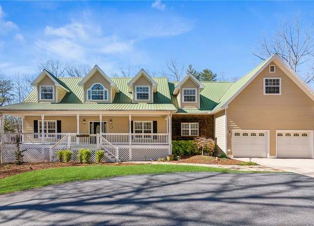 Property at 154 Hickory Ln, Dahlonega, GA 30533, 5 beds, 4 baths
