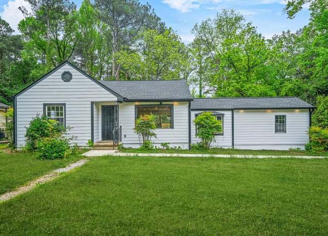 Property at 1712 Venetian Dr SW, Atlanta, GA 30311, 4 beds, 2 baths
