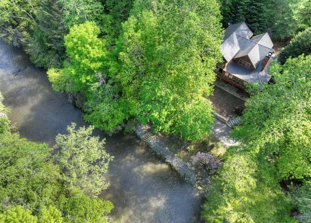 Property at 46 Private Dr, Ellijay, GA 30540, 4 beds, 3 baths