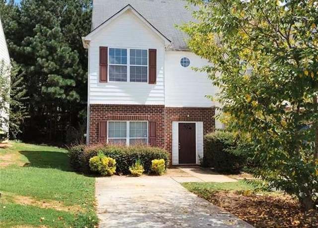 Property at 301 Brookview Dr, Riverdale, GA 30274, 4 beds, 2.5 baths