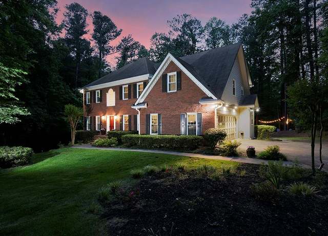 Property at 4673 Jefferson Township Pl, Marietta, GA 30066, 5 beds, 3.5 baths