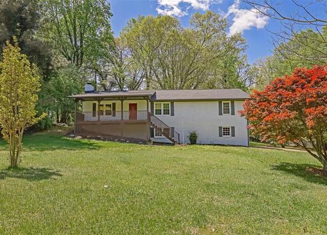 Property at 4973 Gunners Pass NE, Roswell, GA 30075, 3 beds, 2 baths
