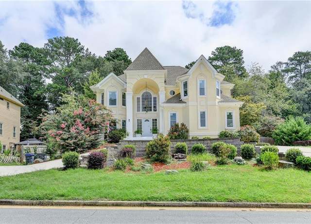 Property at 1795 Laurel Creek Dr, Lawrenceville, GA 30043, 6 beds, 3.5 baths