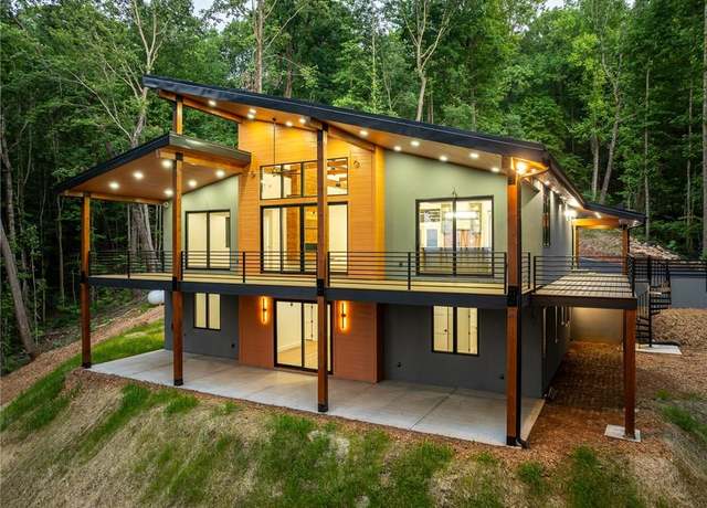 Property at 785 Bears Paw Dr, Ellijay, GA 30536, 4 beds, 3.5 baths
