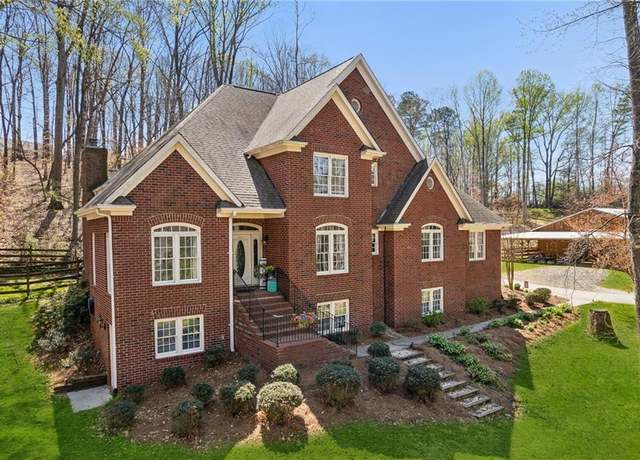 Property at 5388 Frazer Rd, Buford, GA 30518, 4 beds, 3.5 baths