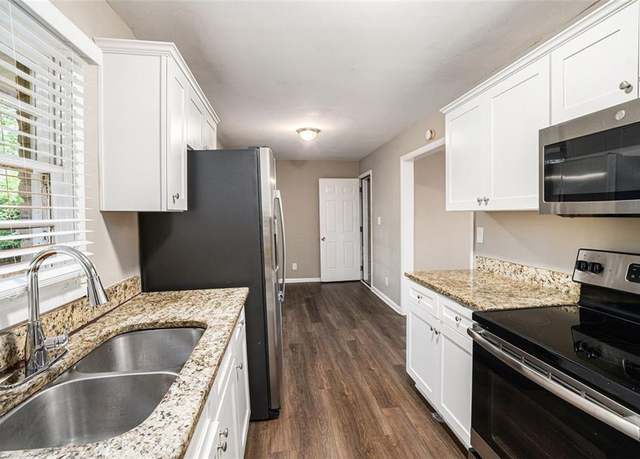 Property at 4009 Kirksford Dr, Decatur, GA 30035, 3 beds, 1 bath