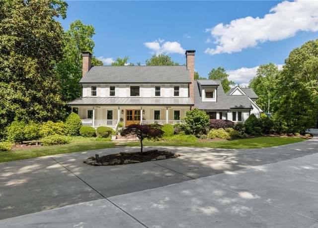 Property at 11355 Bowen Rd, Roswell, GA 30075, 5 beds, 5.5 baths