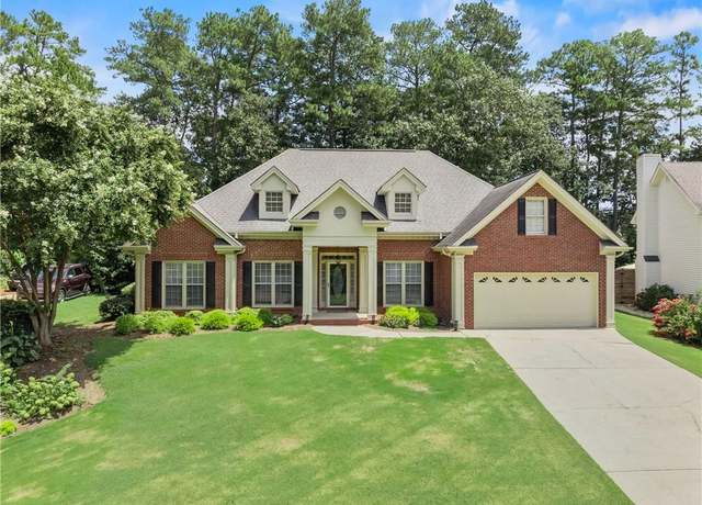 Property at 2239 Sandown Dr, Lawrenceville, GA 30043, 4 beds, 3 baths