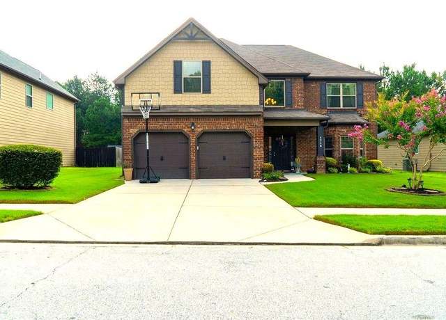 Property at 1716 Indian Woods Rd, Lithonia, GA 30058, 4 beds, 2.5 baths